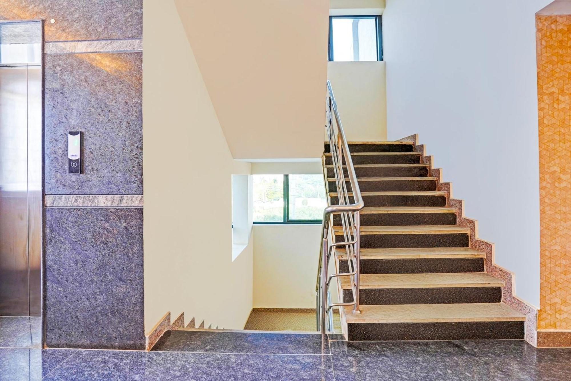 Super Townhouse Oak Electronic City Formerly Hotel Trubell Kammasandra エクステリア 写真