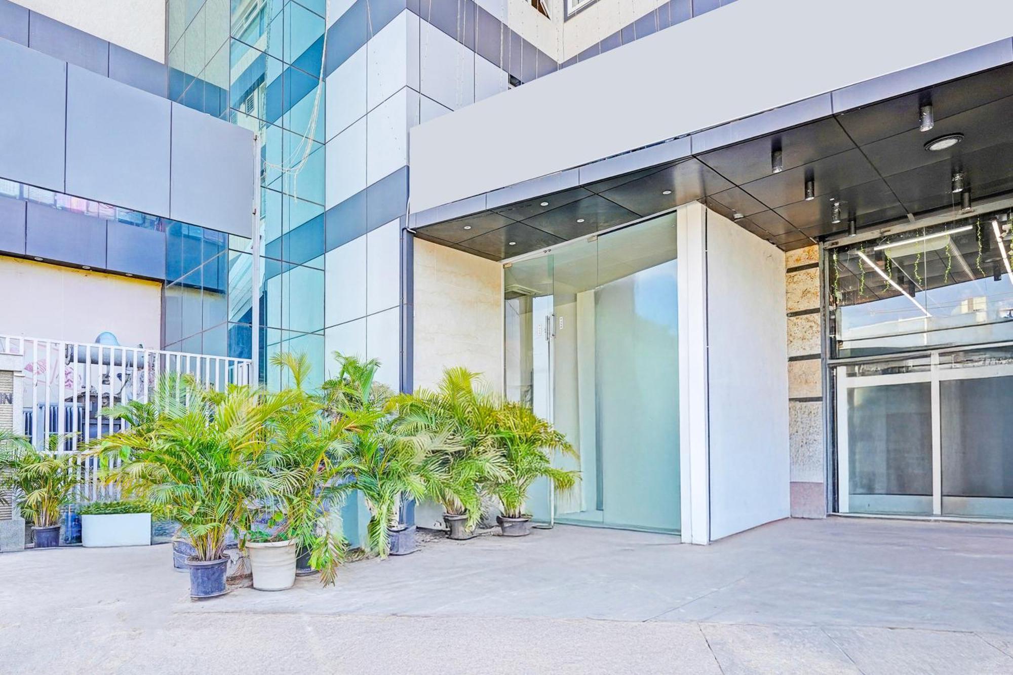Super Townhouse Oak Electronic City Formerly Hotel Trubell Kammasandra エクステリア 写真