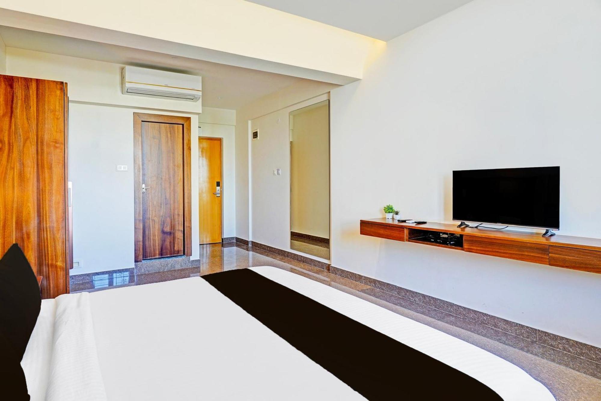 Super Townhouse Oak Electronic City Formerly Hotel Trubell Kammasandra エクステリア 写真